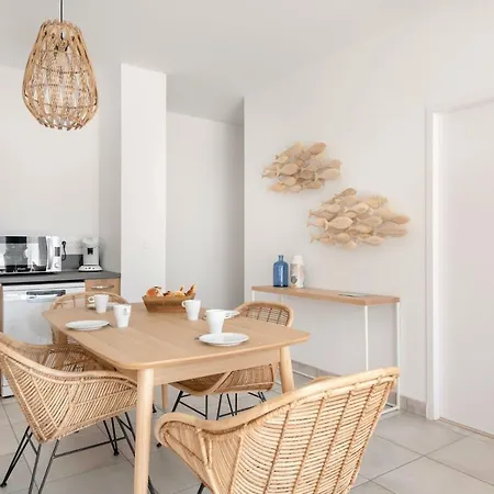 Pour Des A Six Sur La Cote Bretonne Appartement *