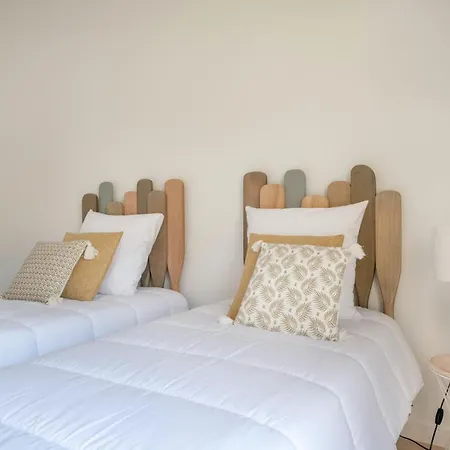 Pour Des A Six Sur La Cote Bretonne Appartement