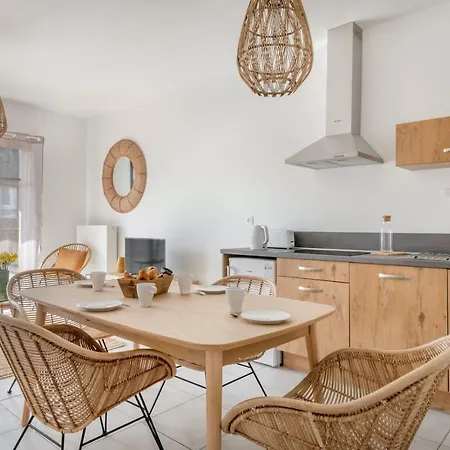 Appartement Pour Des A Six Sur La Cote Bretonne *